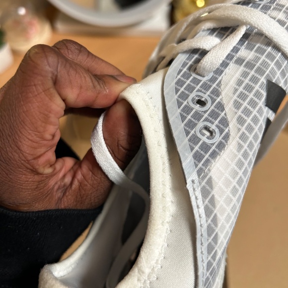 Running track spikes - Picture 10 of 10